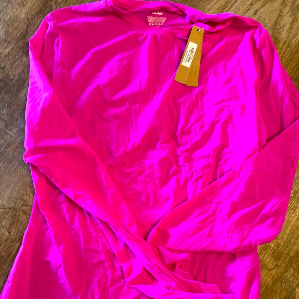 NWT Skims shirt